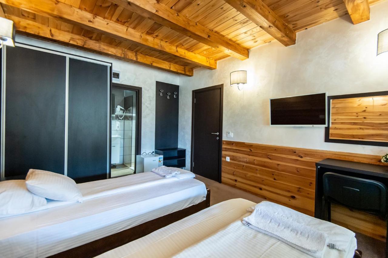 Hotel Enigma Zabljak  Luaran gambar