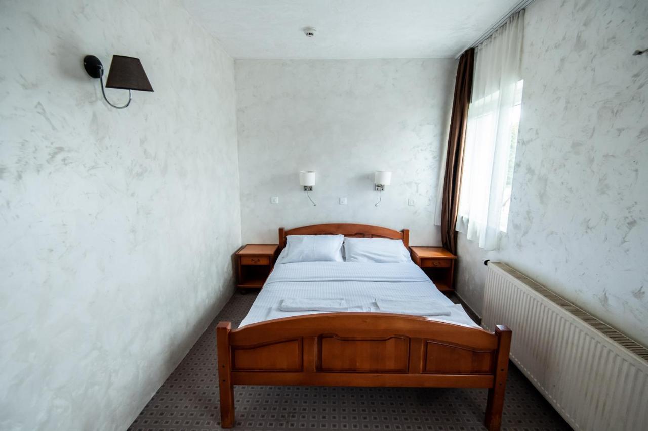 Hotel Enigma Zabljak  Luaran gambar