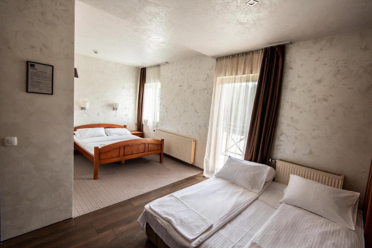 Hotel Enigma Zabljak  Luaran gambar